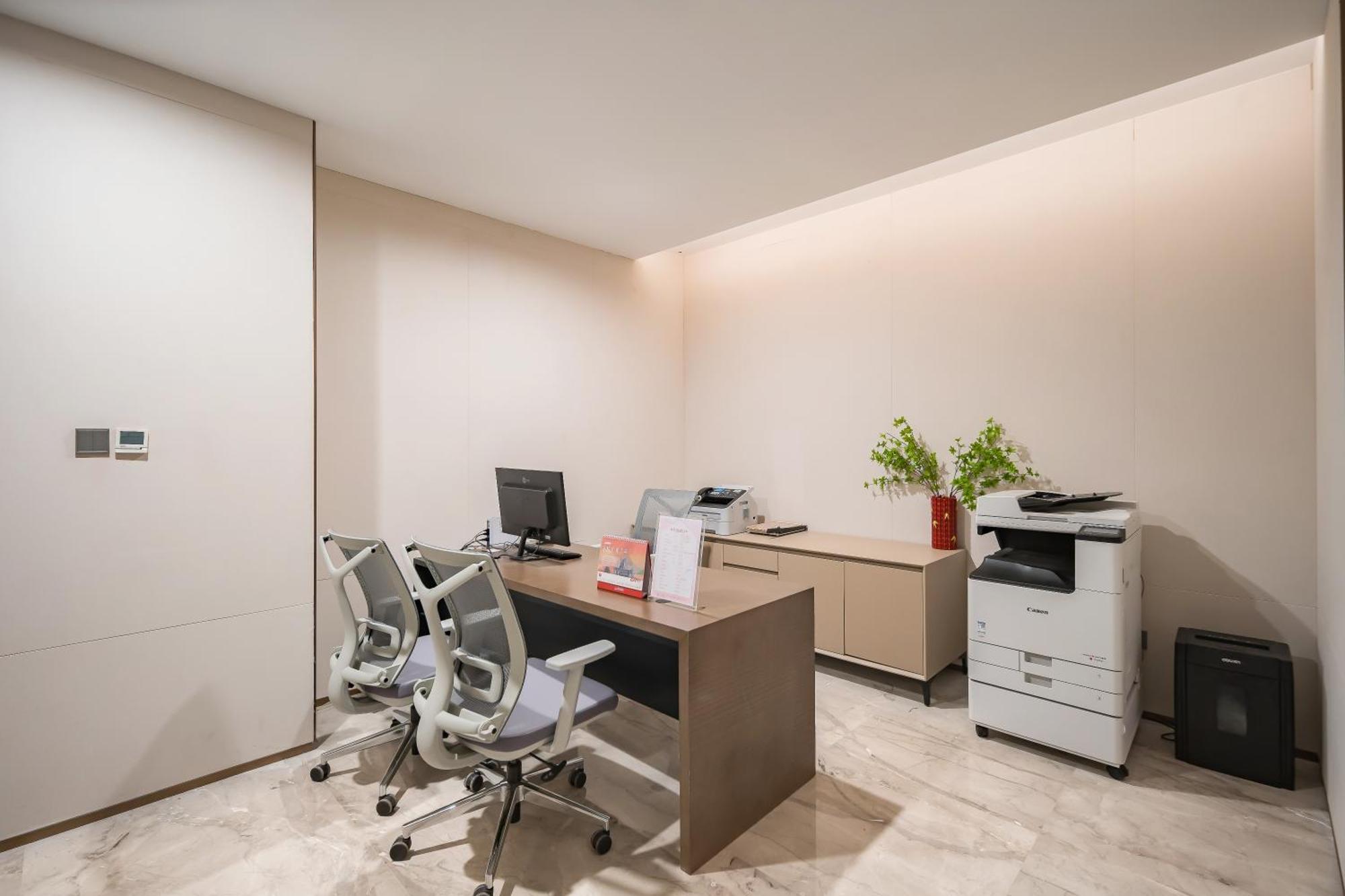 Beijing Guangxi Hotel Екстер'єр фото